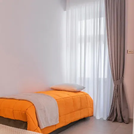 La Casina Rossa بيت للعطل *