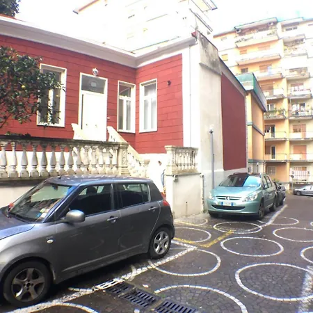 Casa vacanze La Casina Rossa *